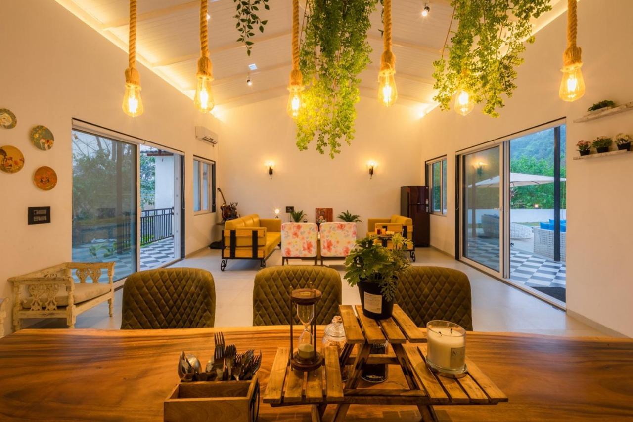 Saffronstays Turquoise Maison, Karjat Buitenkant foto