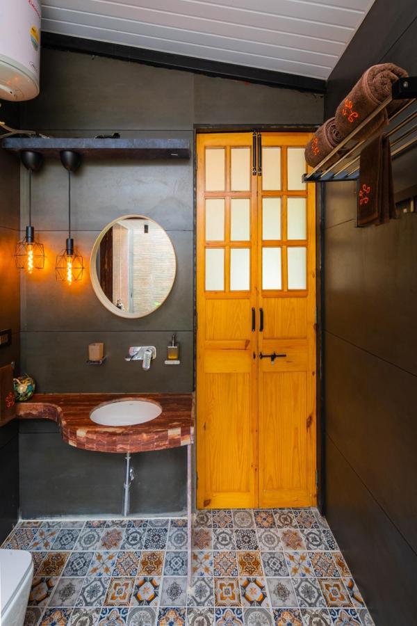 Saffronstays Turquoise Maison, Karjat Buitenkant foto