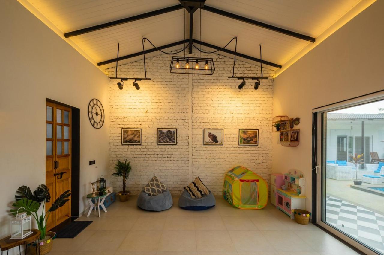 Saffronstays Turquoise Maison, Karjat Buitenkant foto