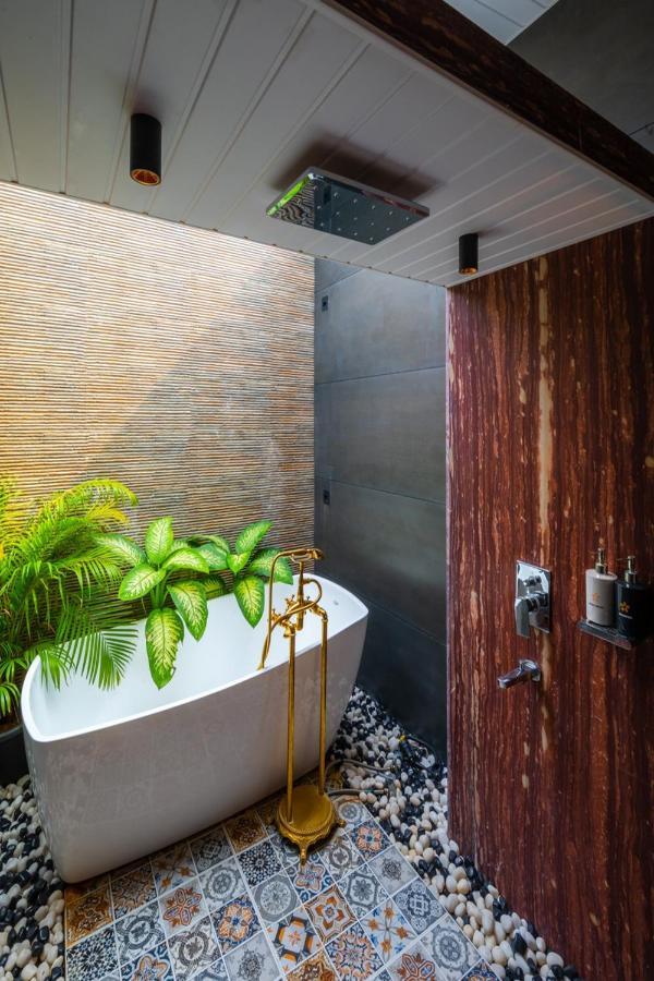 Saffronstays Turquoise Maison, Karjat Buitenkant foto